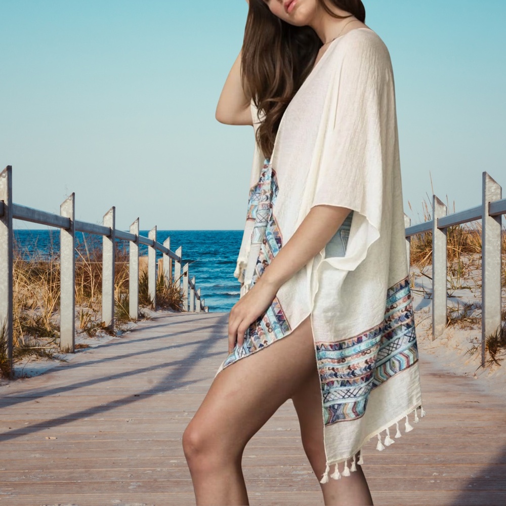Pretty Women's Bohemian Pancho Shawl Wrap Coverup Hippie Embroidered Kimono OS